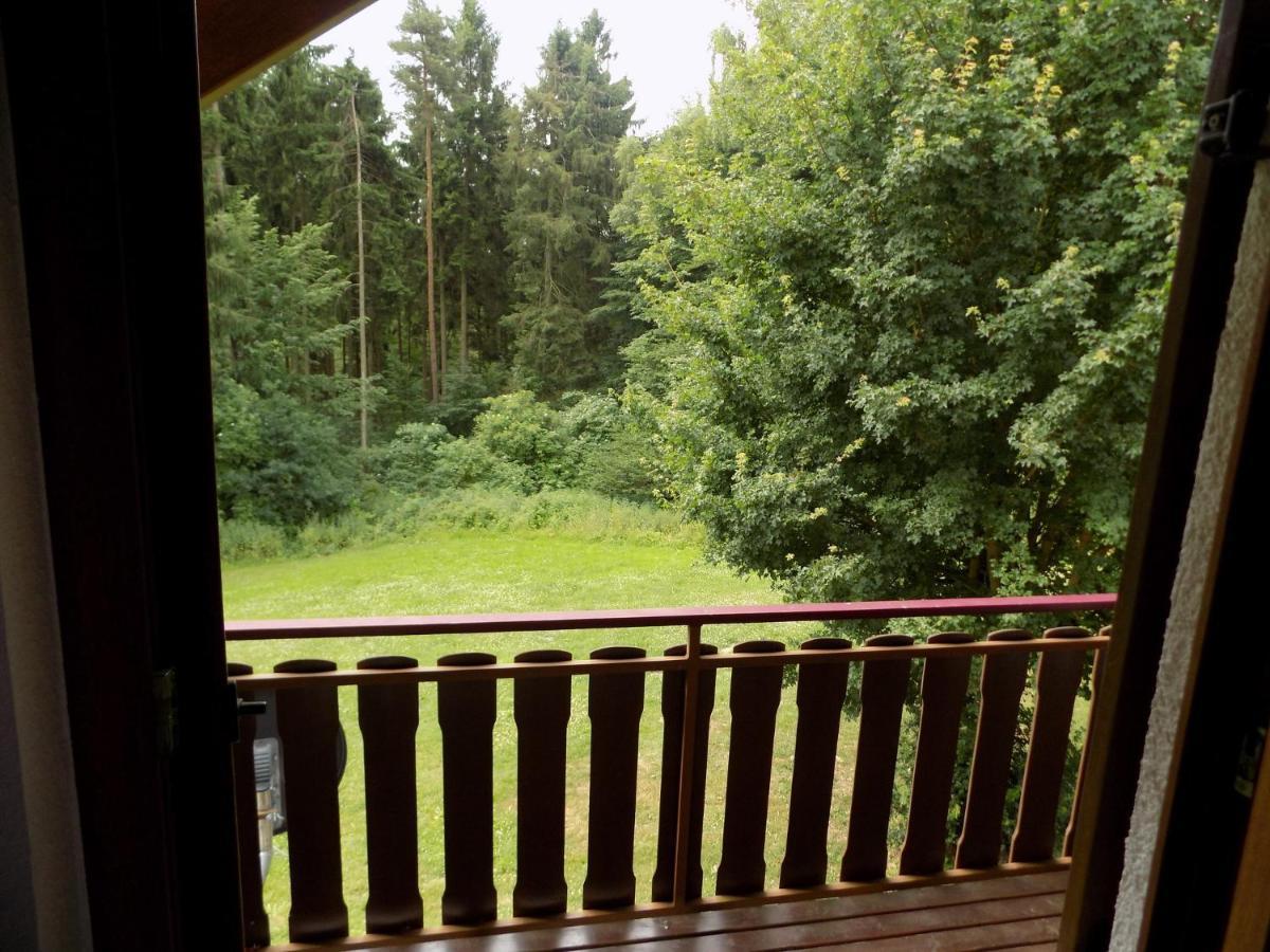 Seepark Kirchheim Ferienhaus Bei Vera Mit Sauna Exteriér fotografie